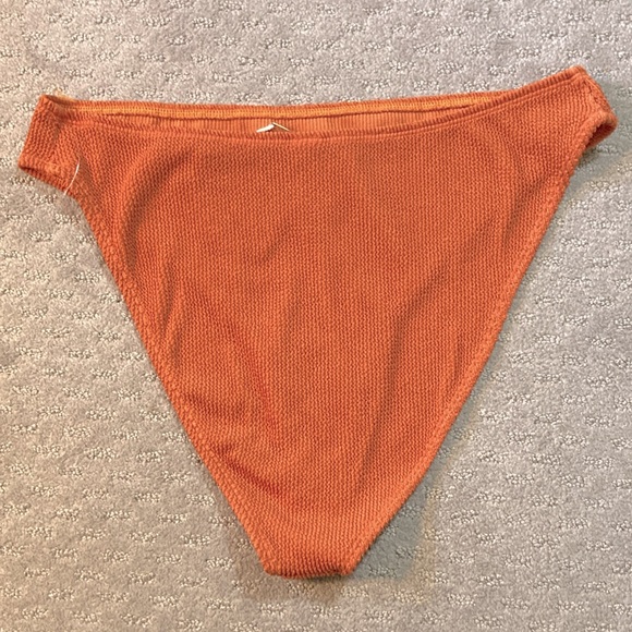 🔴 GOOD AMERICAN Always Fits swim bottoms, 5/6. - Picture 2 of 9